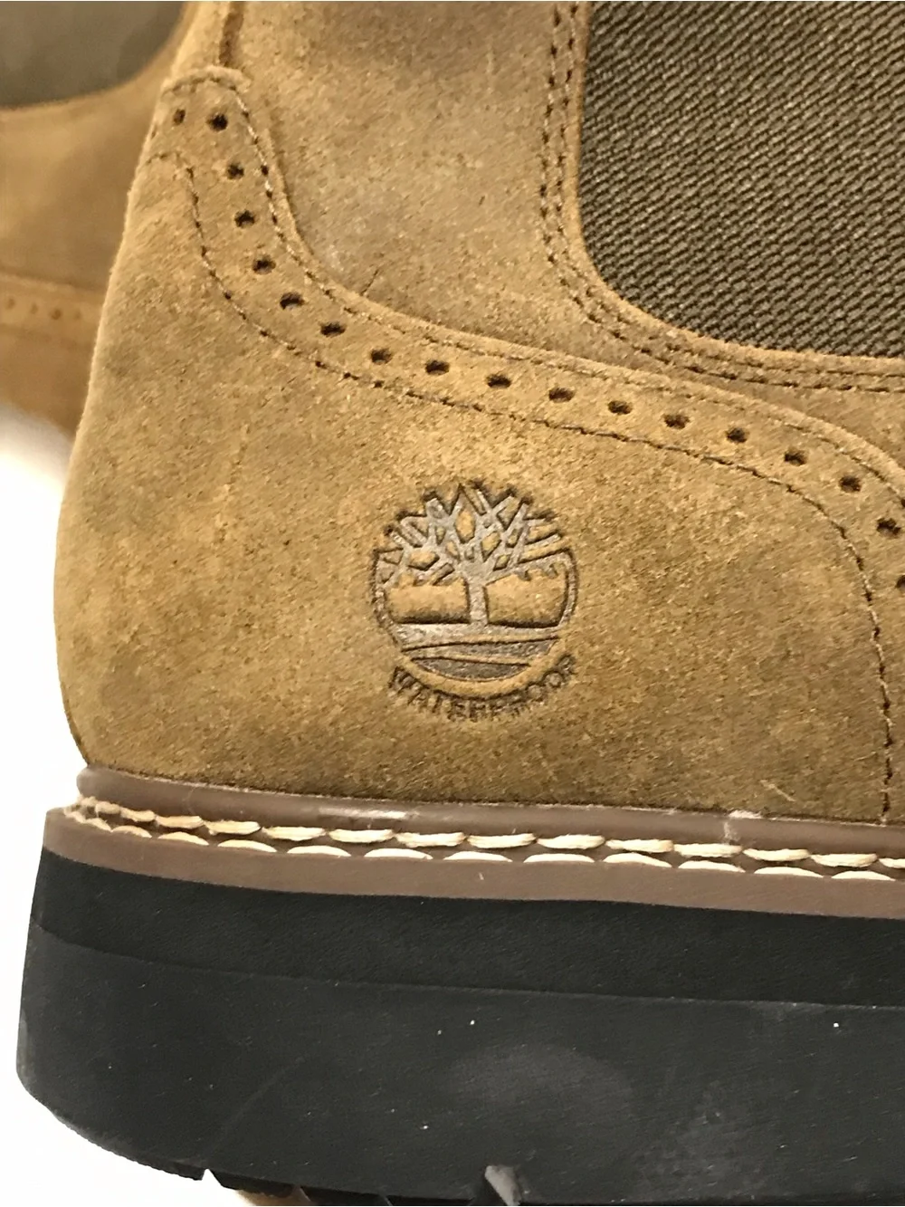 Timberland Men's Chukka Boots in Olive Green Suede
